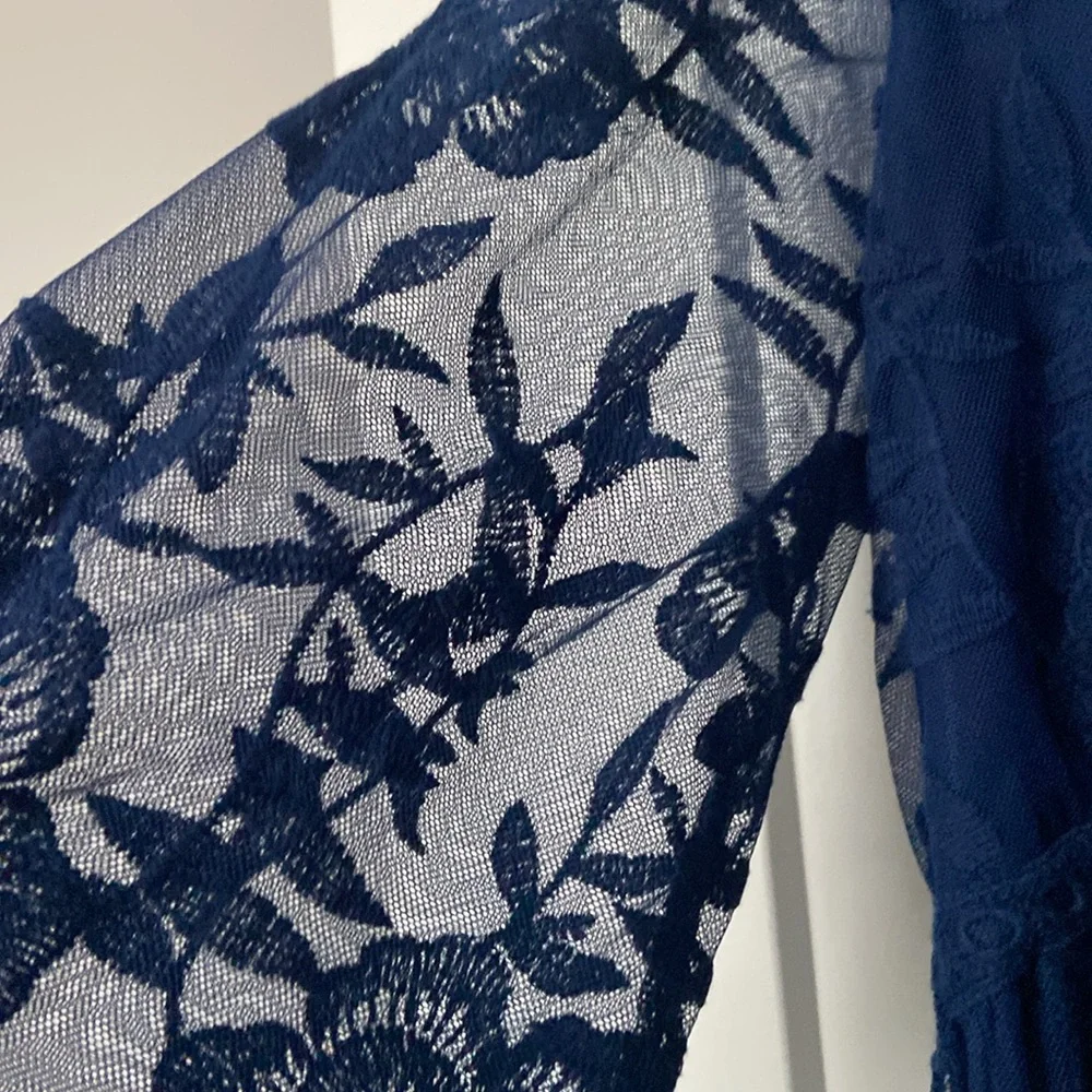 Reba Elegant Blue Lace  dress - Picture 7 of 7